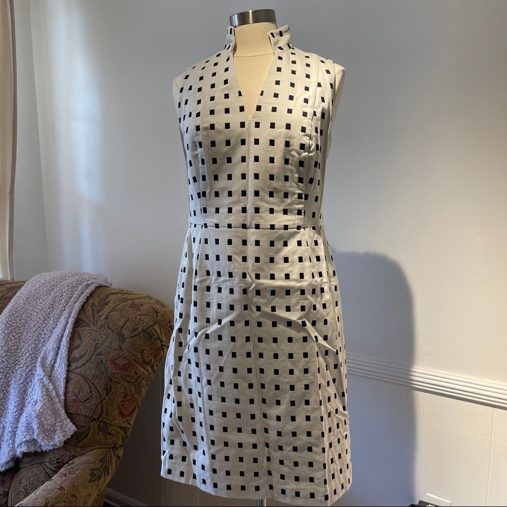 Akris Punto cotton shift dress with vneck